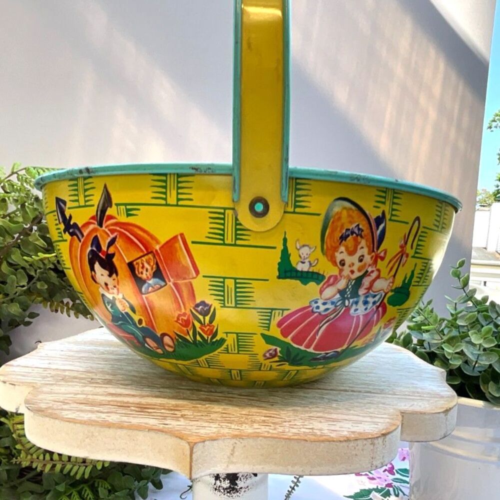 J Chein Child's tin Easter Basket 1940's 1950's vintage RARE piece
